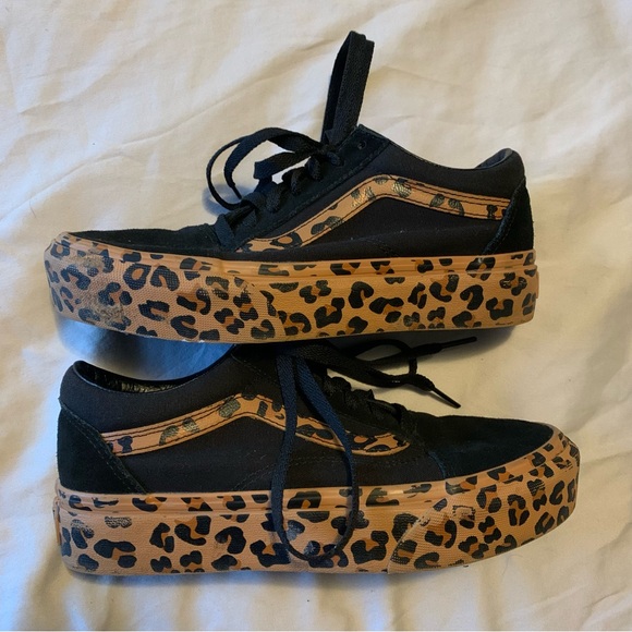 Vans Shoes - Vans Old Skool Platform Womens Size 6.5 Leopard Print Black Shoes Low Top Skate